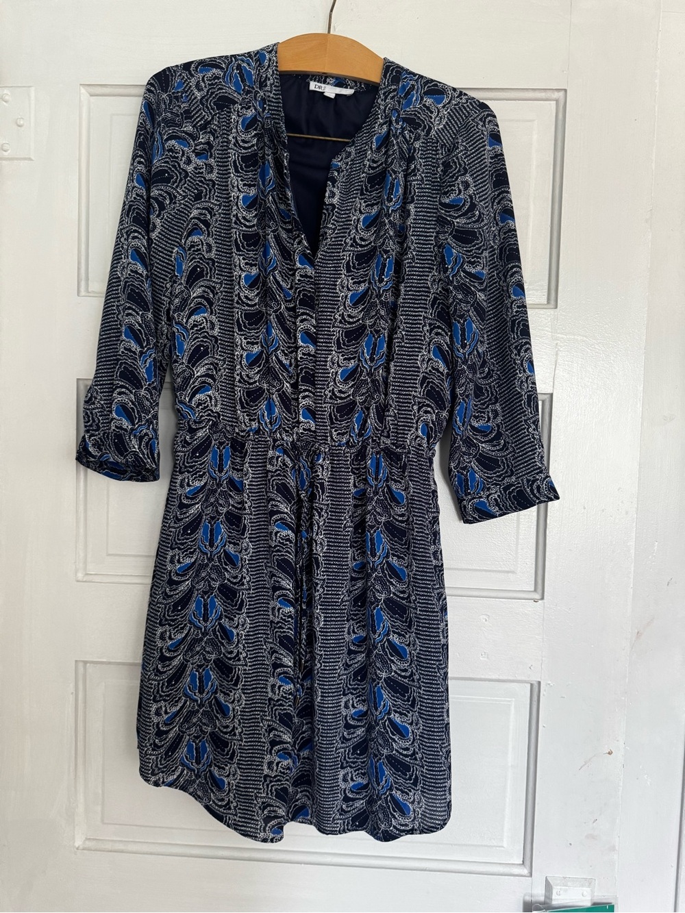 DR2 Navy and Royal Blue Printed Dress
Size S (women’s 8) pockets!